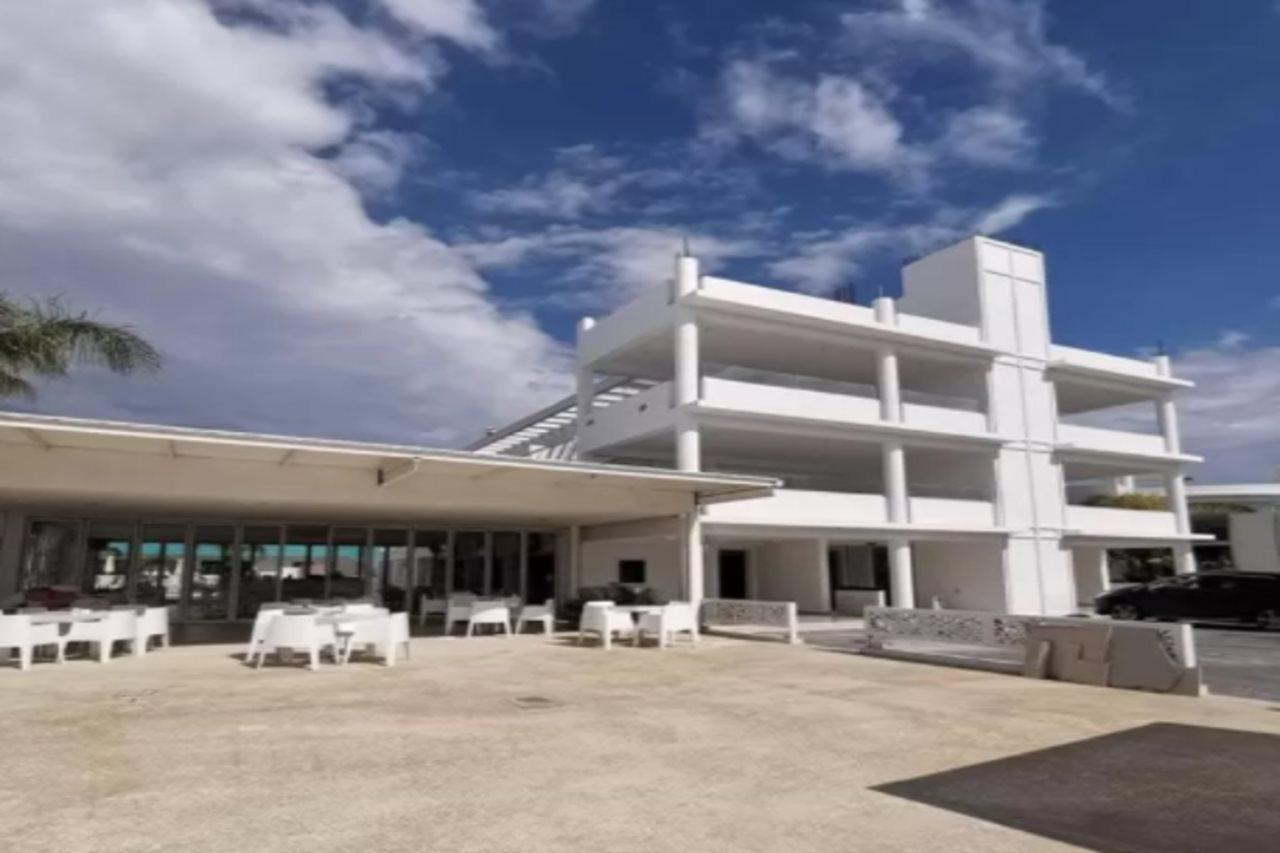 L'eros Hotel Agia Napa Buitenkant foto